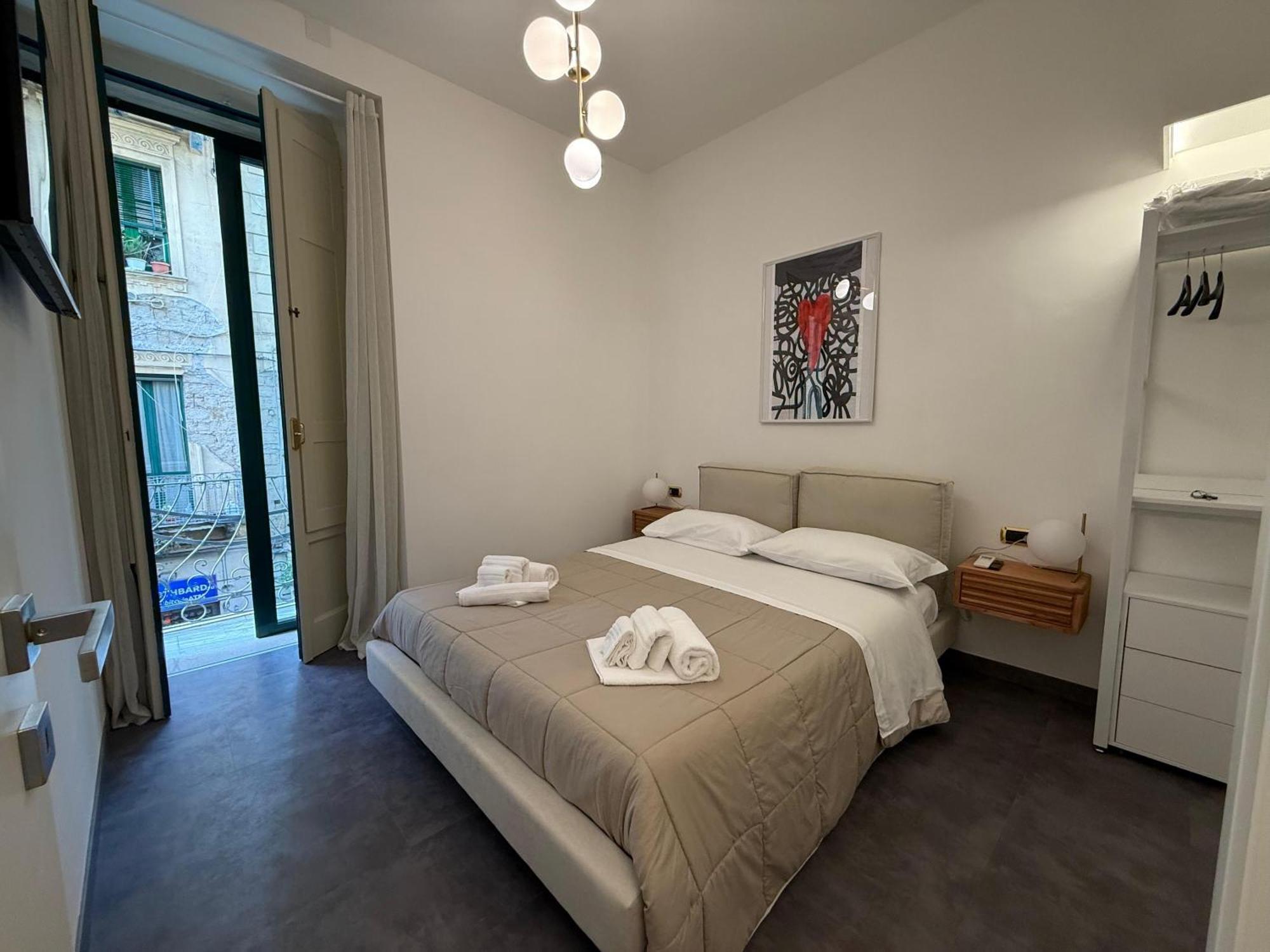 Holiday Guesthouse Салерно Экстерьер фото